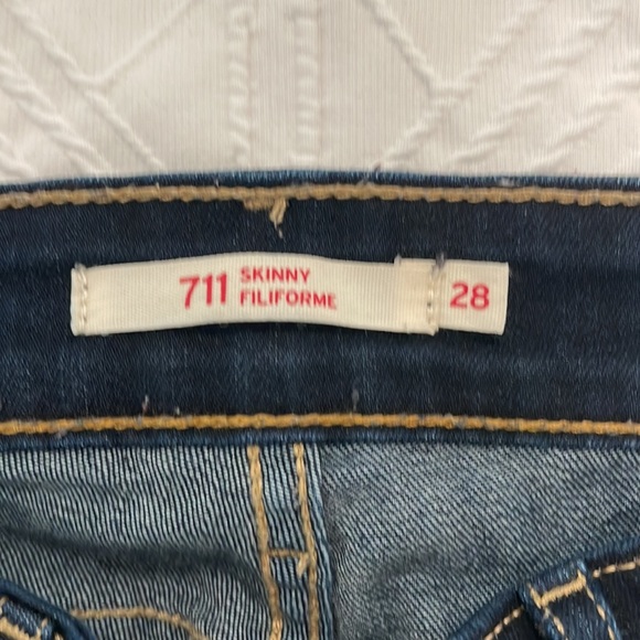 Levi’s 711 Skinny Jeans - Picture 3 of 4